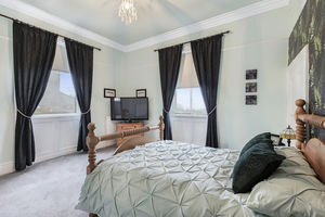 Photo 33- click for photo gallery